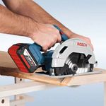 45085_serra-circular-a-bateria-gks-18v-57-18v-sb-disco-bosch_4